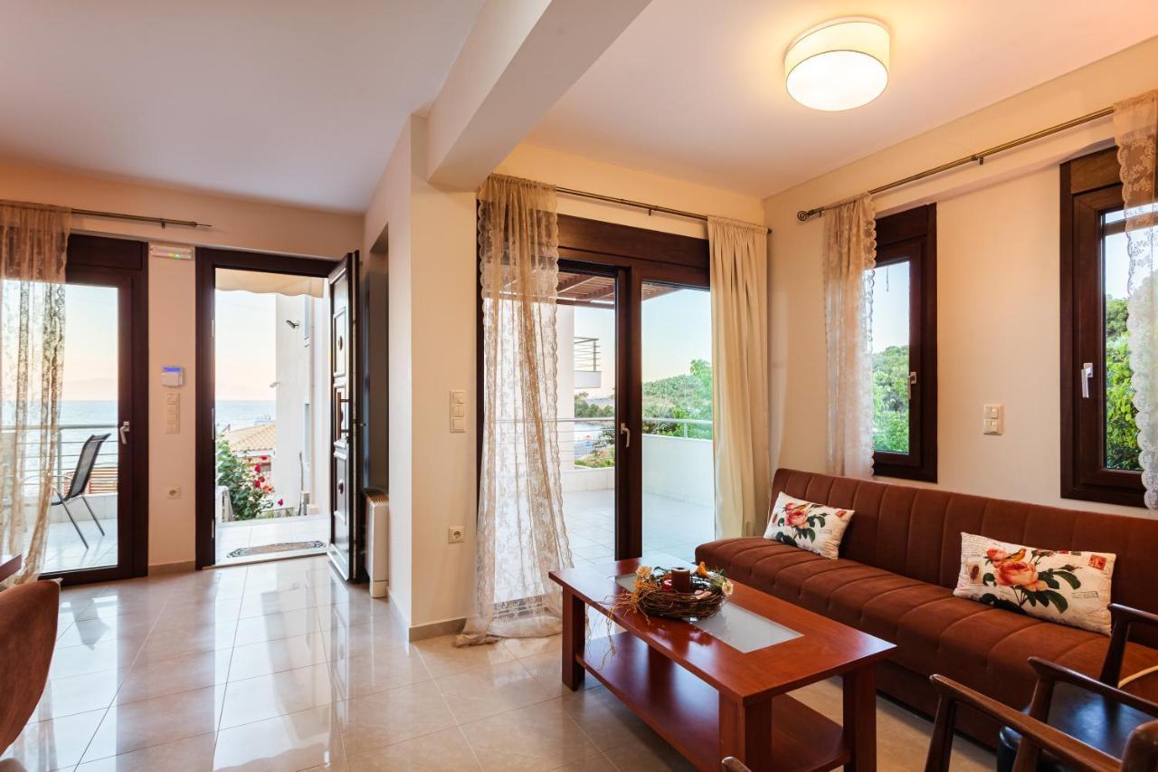 Seaside Getaway - Aelia Villa'S Dreamy Paradise Petalidi Exterior photo
