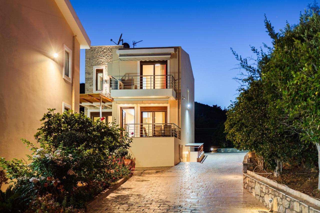 Seaside Getaway - Aelia Villa'S Dreamy Paradise Petalidi Exterior photo