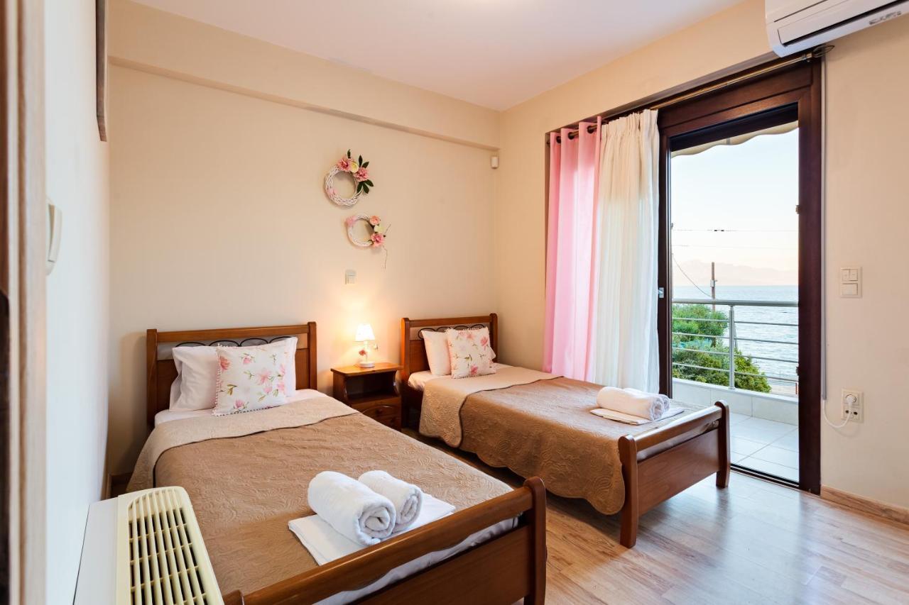 Seaside Getaway - Aelia Villa'S Dreamy Paradise Petalidi Exterior photo