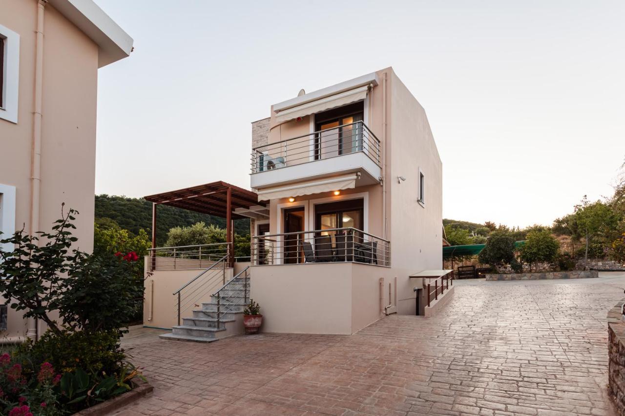 Seaside Getaway - Aelia Villa'S Dreamy Paradise Petalidi Exterior photo